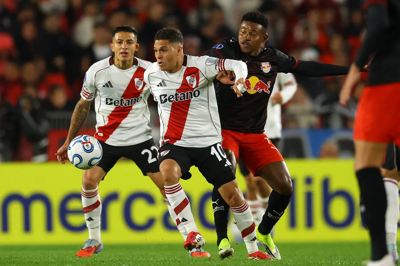 Atlético-MG define estratégia de reforços