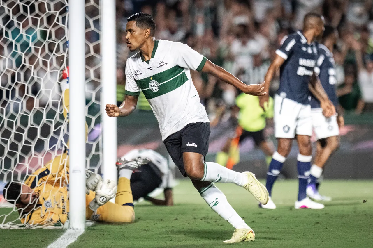 Pedro Rocha volta ao Mangueirão e pode mudar a partida entre Coritiba e Remo