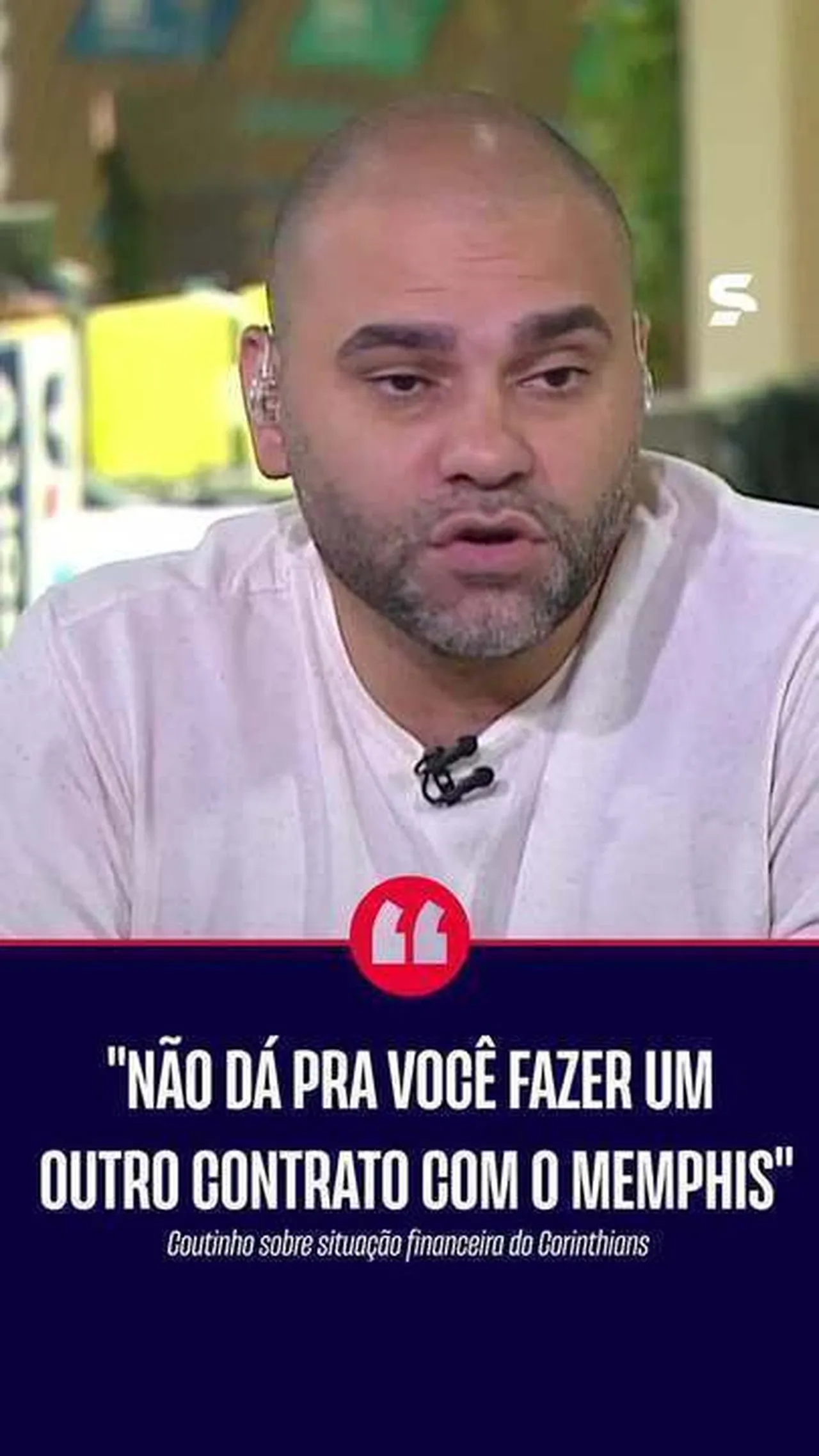 Torcedores do Corinthians protestam