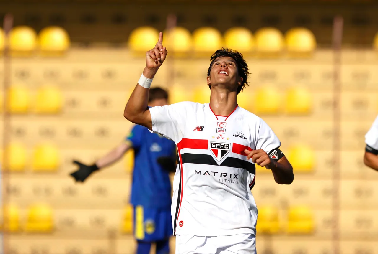 São Paulo sub-20 vence Paulinense e pressiona líder Ibrachina