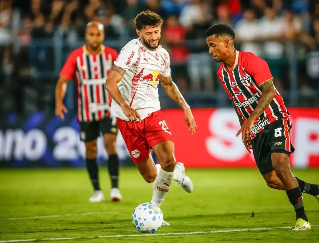 São Paulo tenta escapar da zona de risco contra o Bragantino em duelo decisivo
