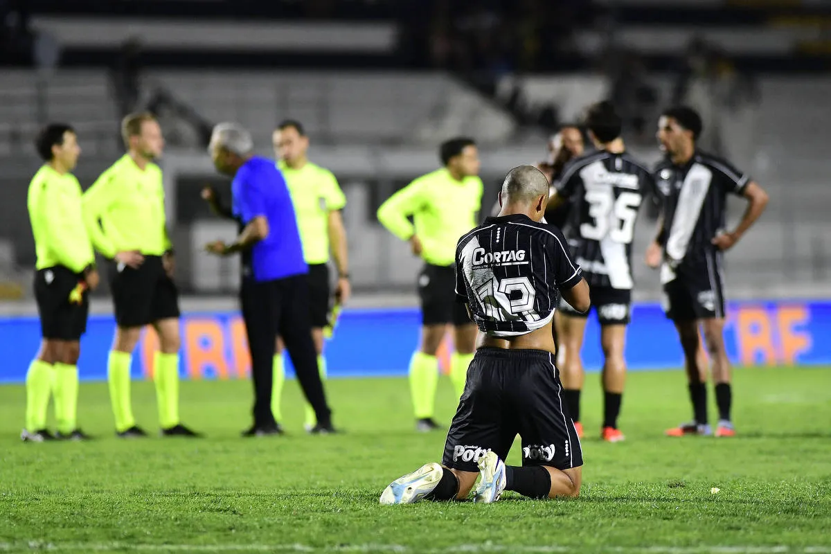 Ponte Preta afunda na Série B e busca SAF para sobreviver