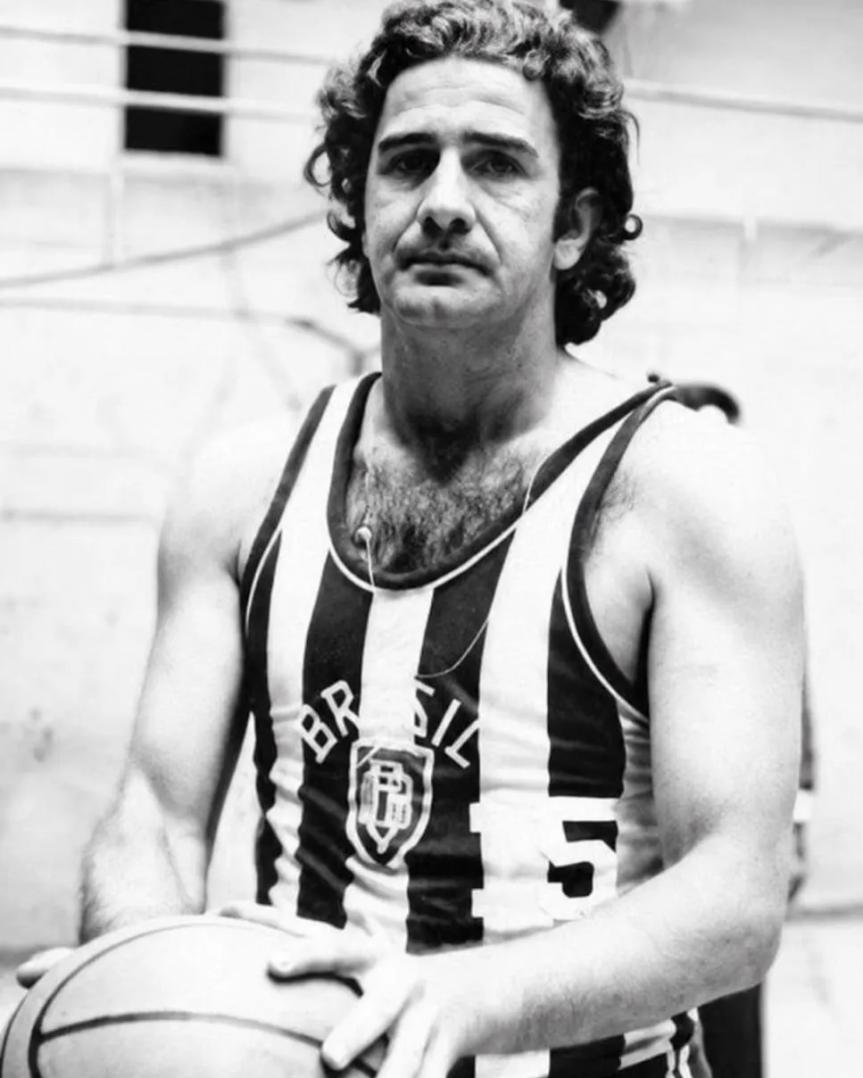 Morre Carlos Massoni