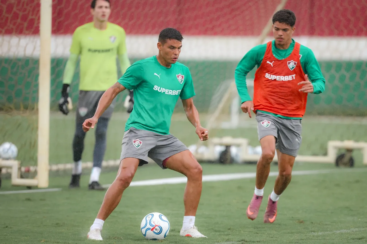 Thiago Silva e Hércules reforçam Fluminense antes da decisão contra o Platense