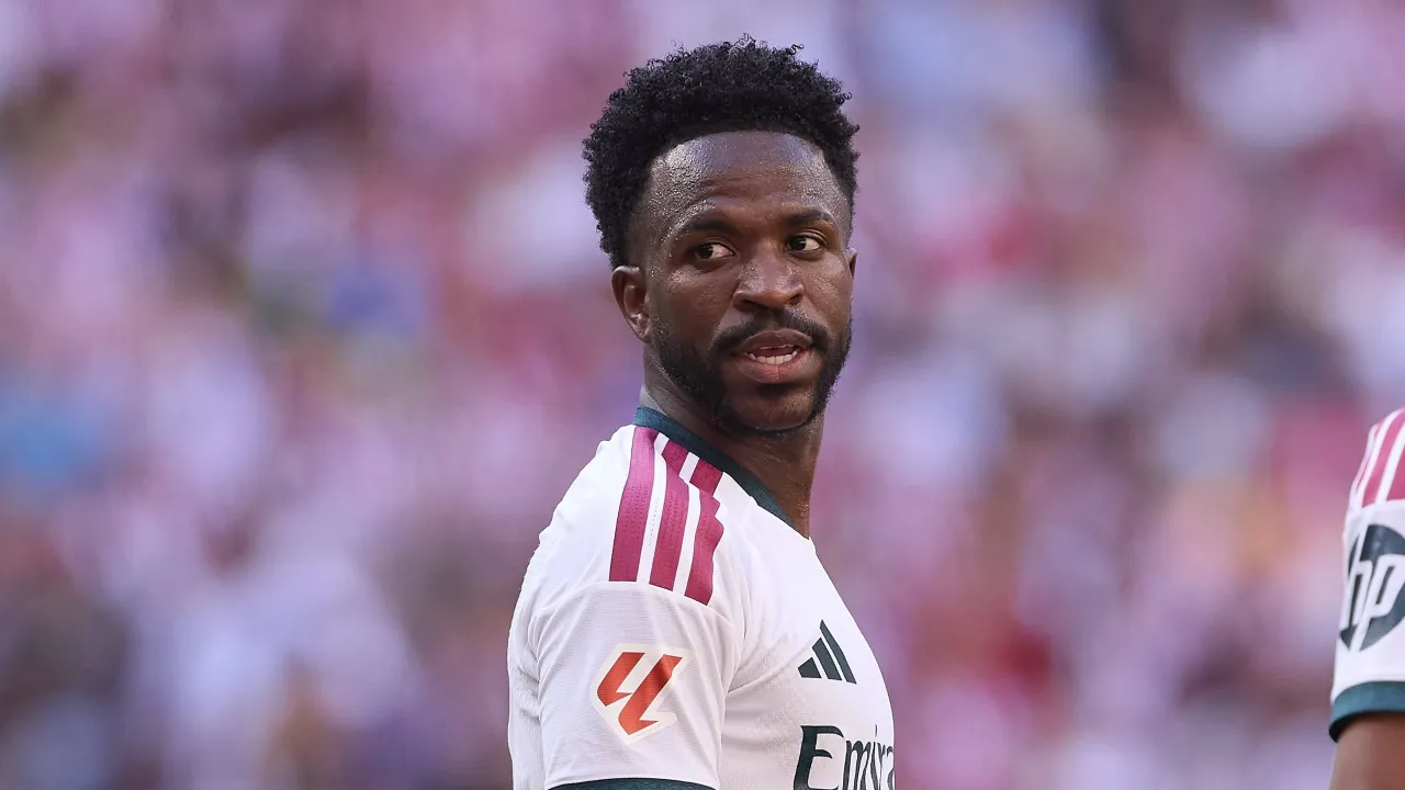 Vinícius Jr. vira alvo após derrota do Real ao Atlético