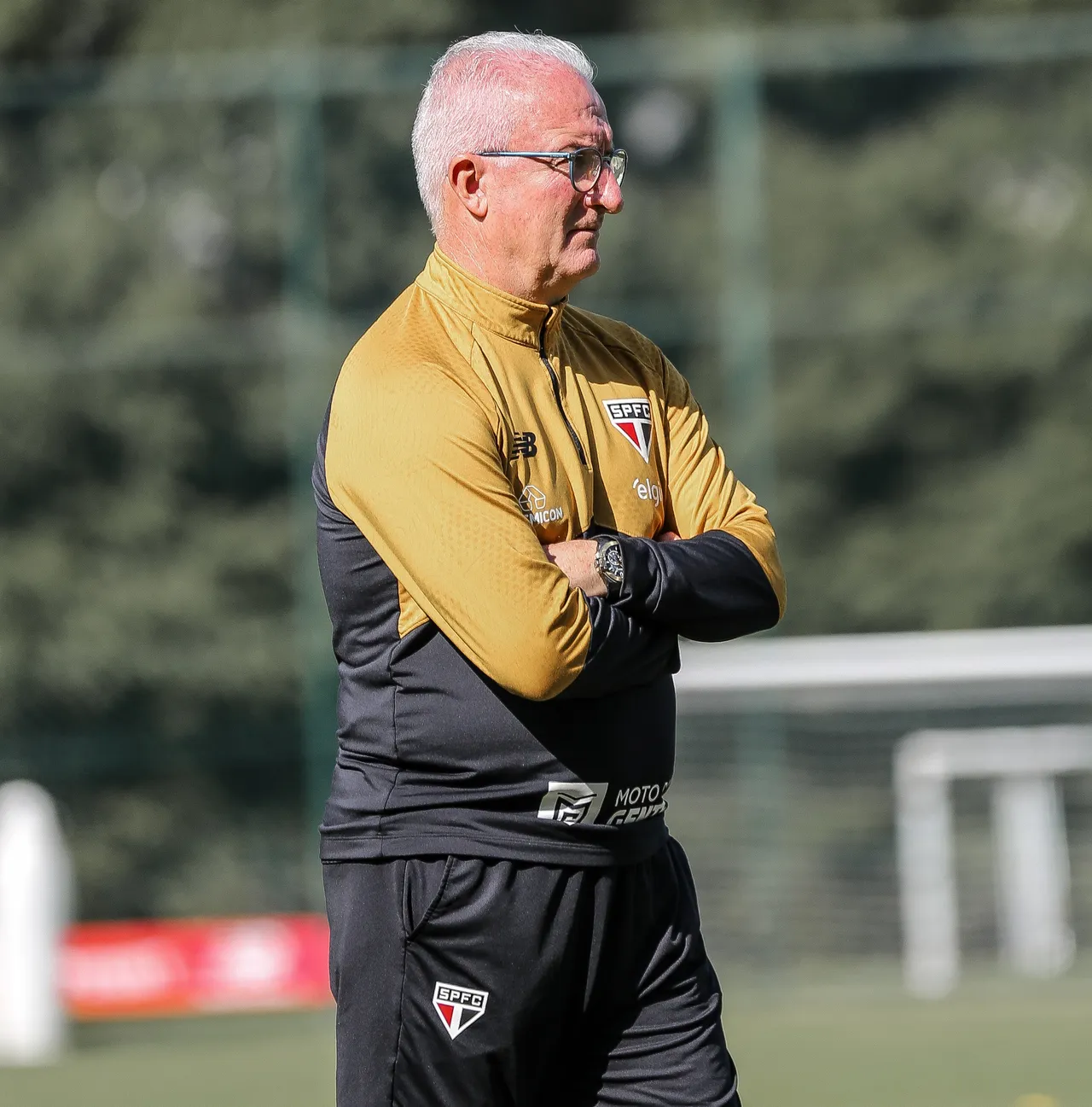São Paulo planeja jogos-treino