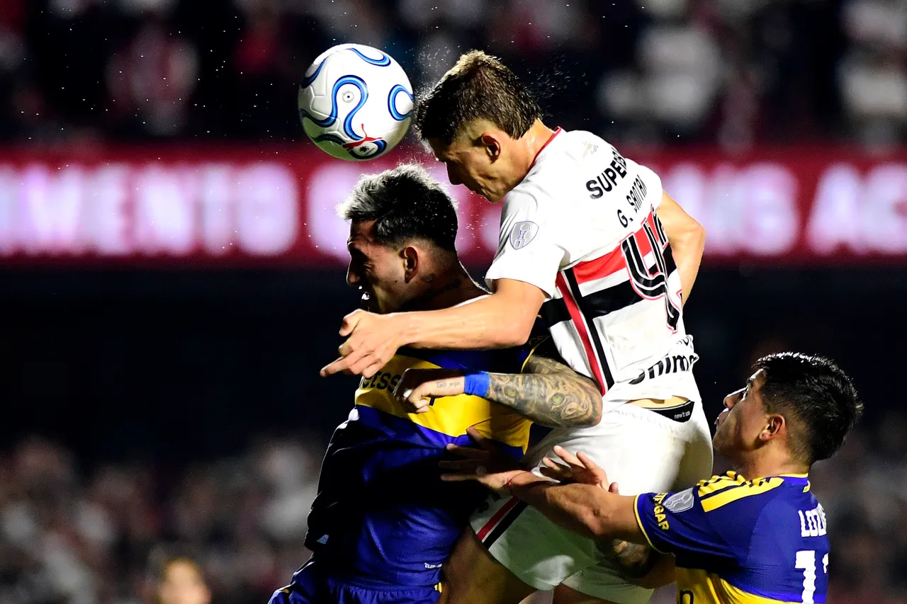São Paulo revela fragilidades táticas além da arbitragem