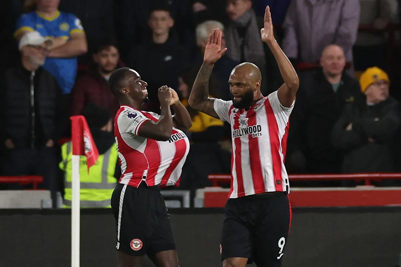 Brentford explode na Copa da Liga e assegura vaga com Igor Thiago