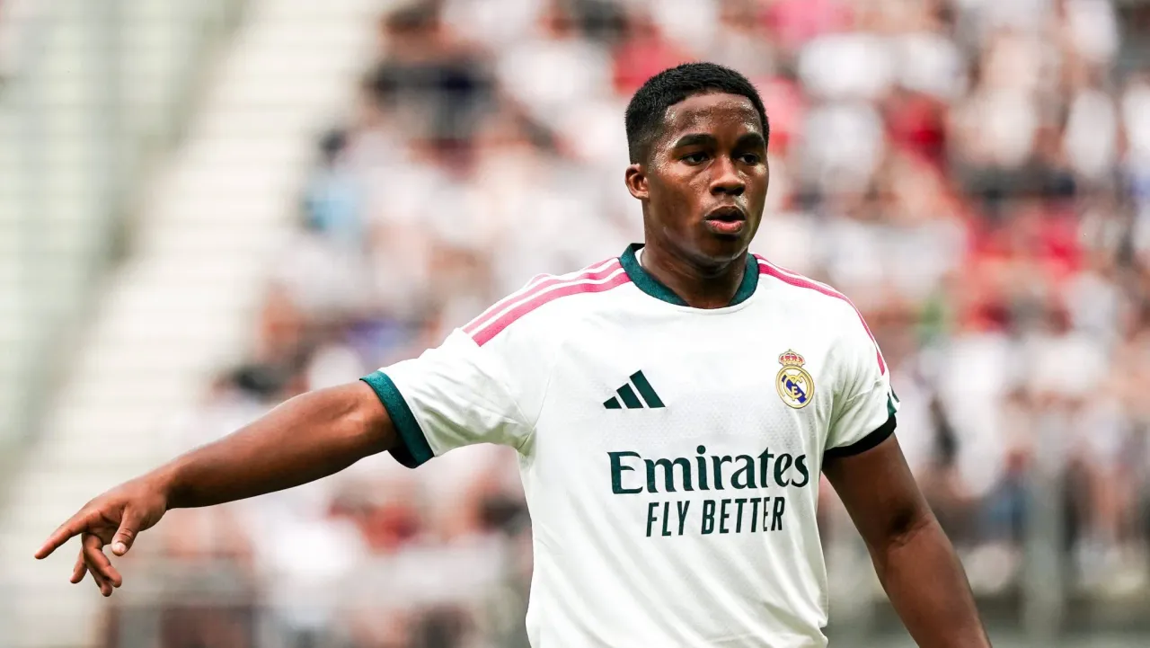 Endrick brilha em estreia