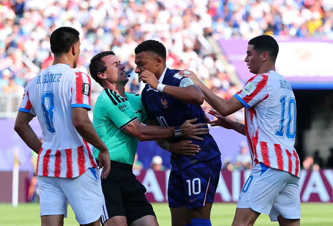Paraguai trava França