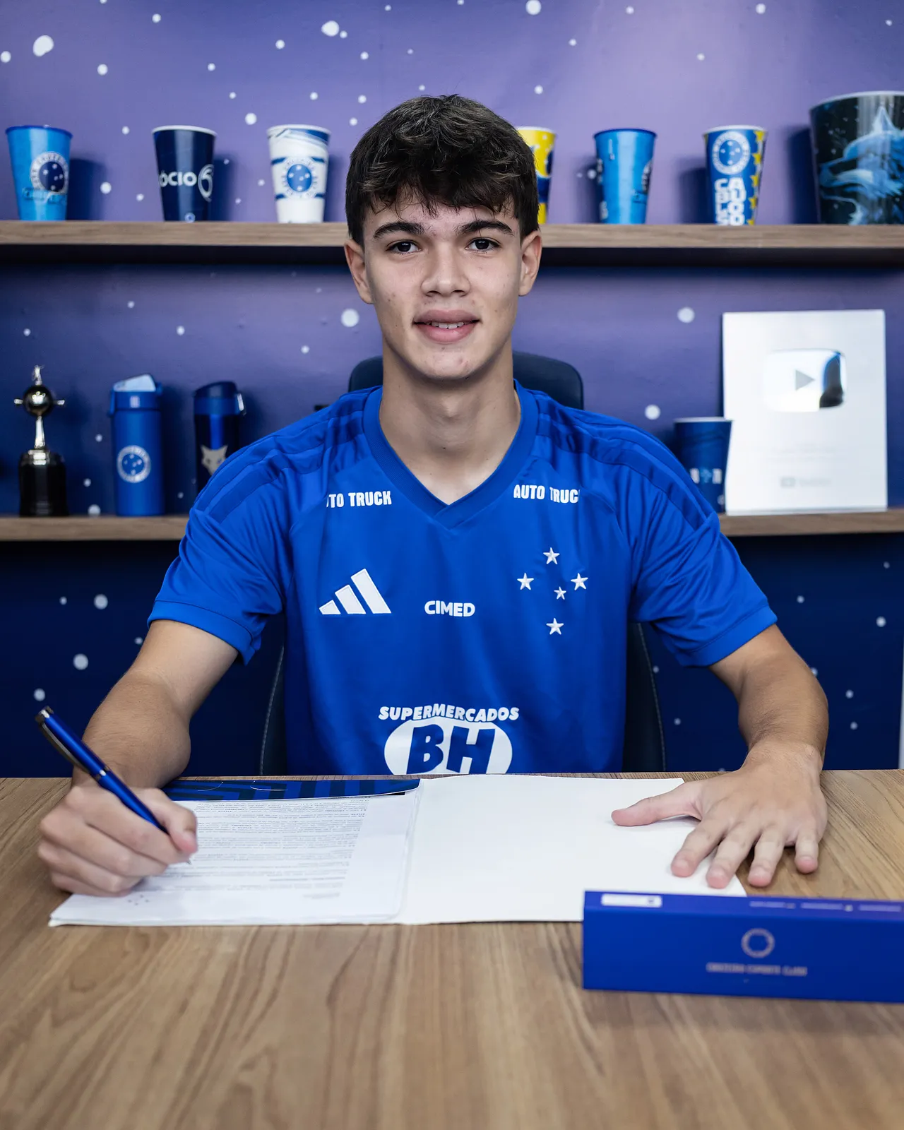 Felipe Goto assina com Cruzeiro
