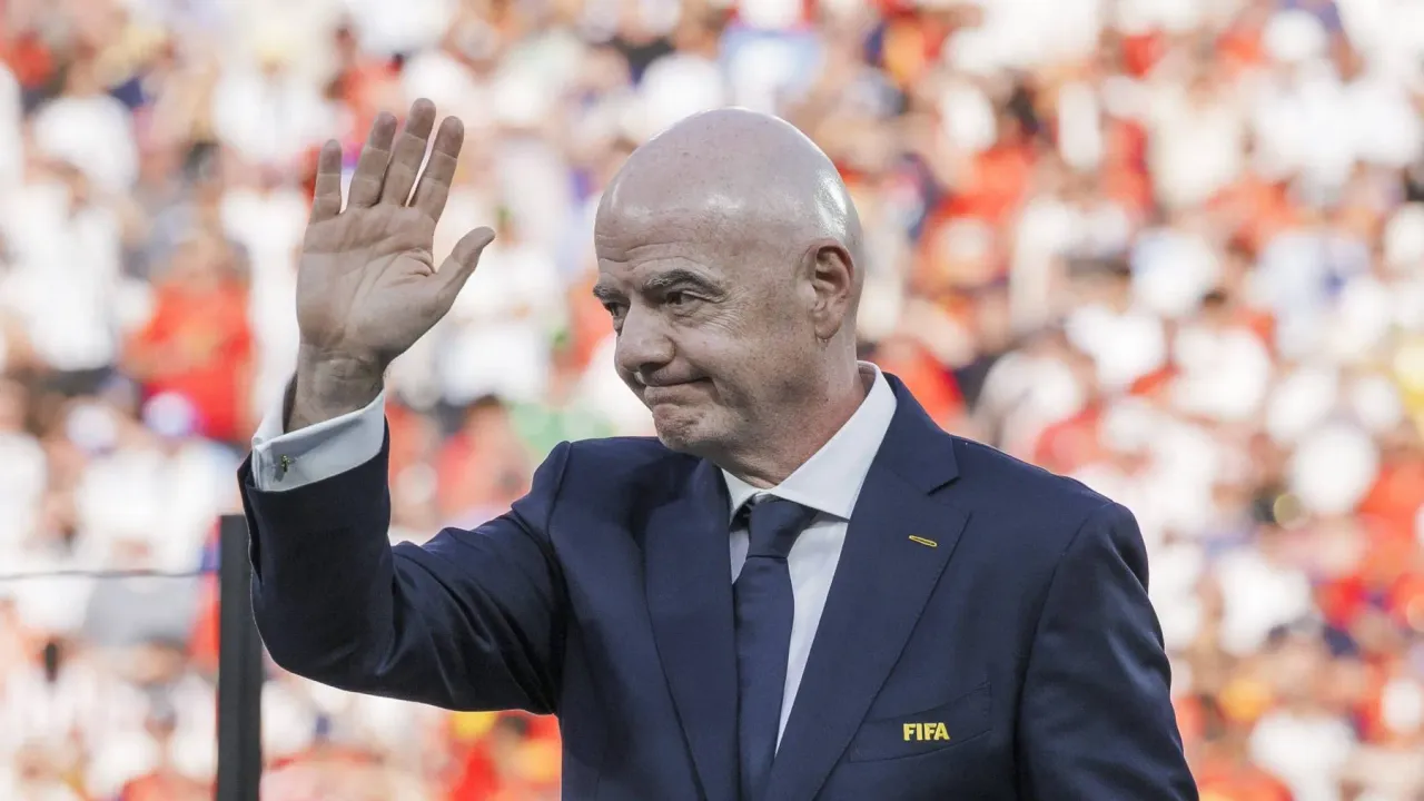 Infantino perde apoio