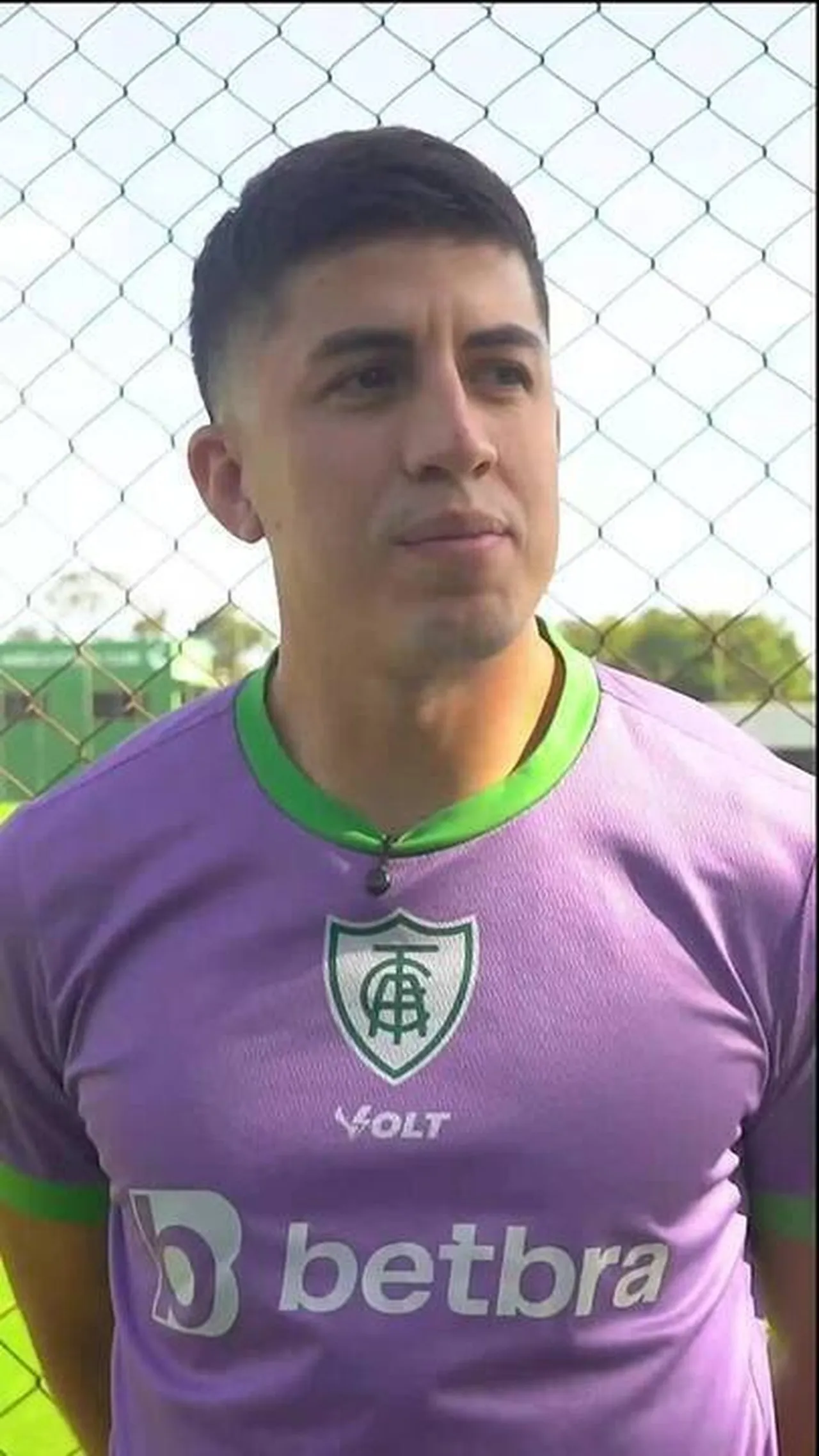América-MG anuncia reforços