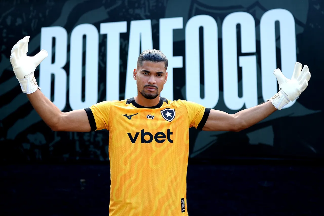 Warleson chega ao Botafogo