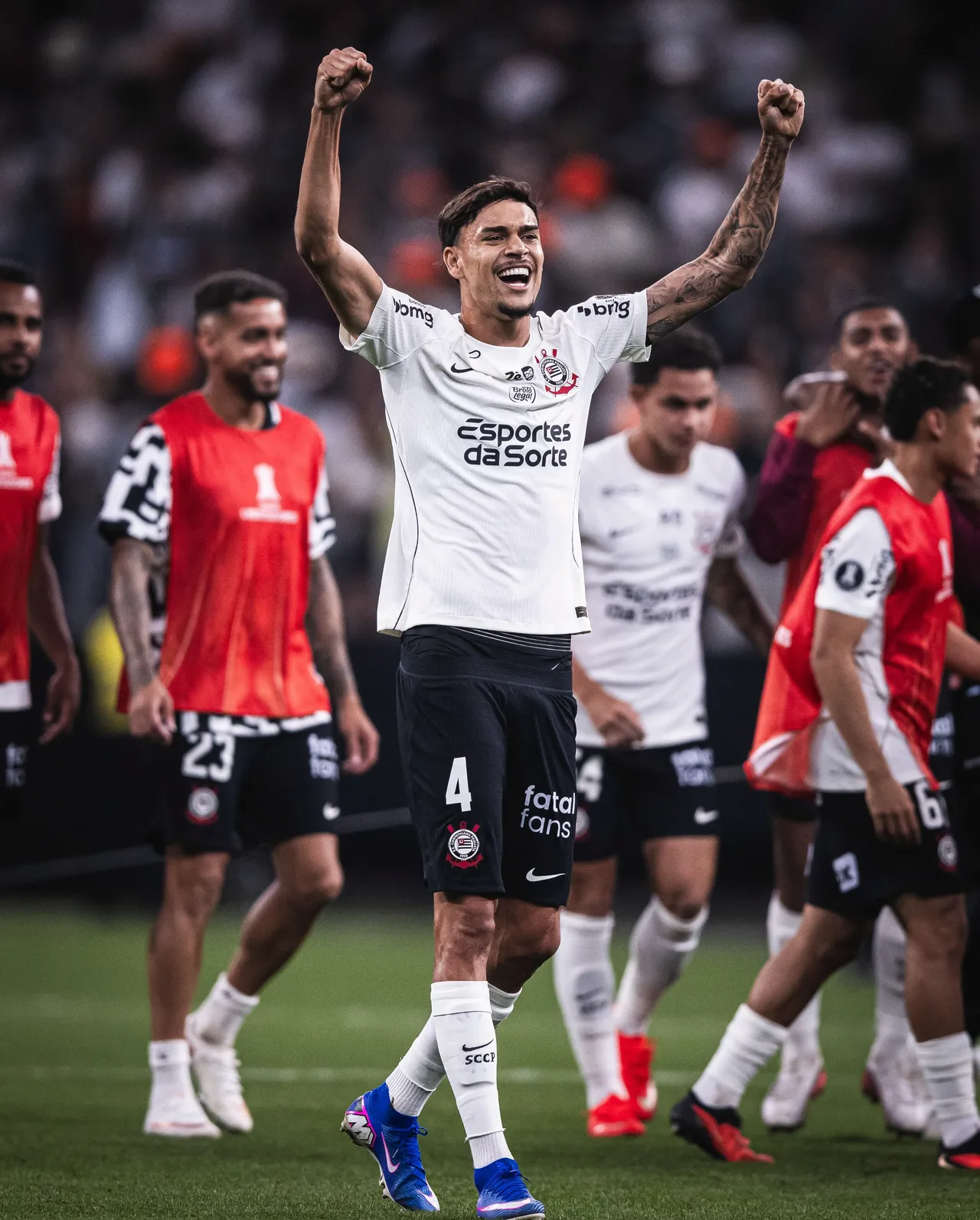Tchoca tem chance de titularidade no Corinthians sob Diniz