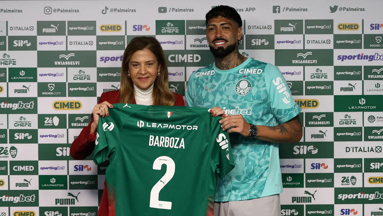 Barboza se apresenta