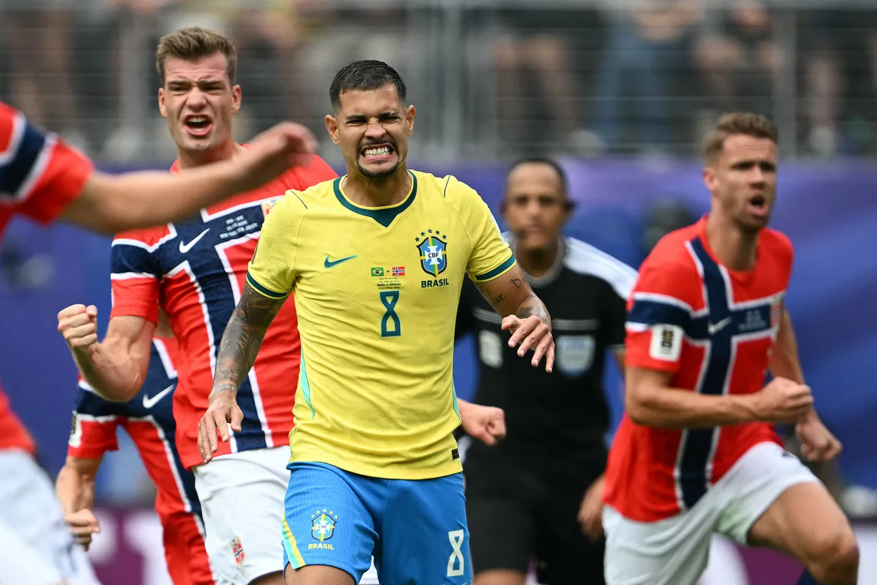 Bruno Guimarães admite dor por pênalti perdido e promete nova chance