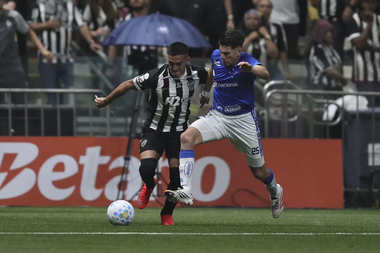 Atlético-MG recusa CSKA e garante Cuello para a final
