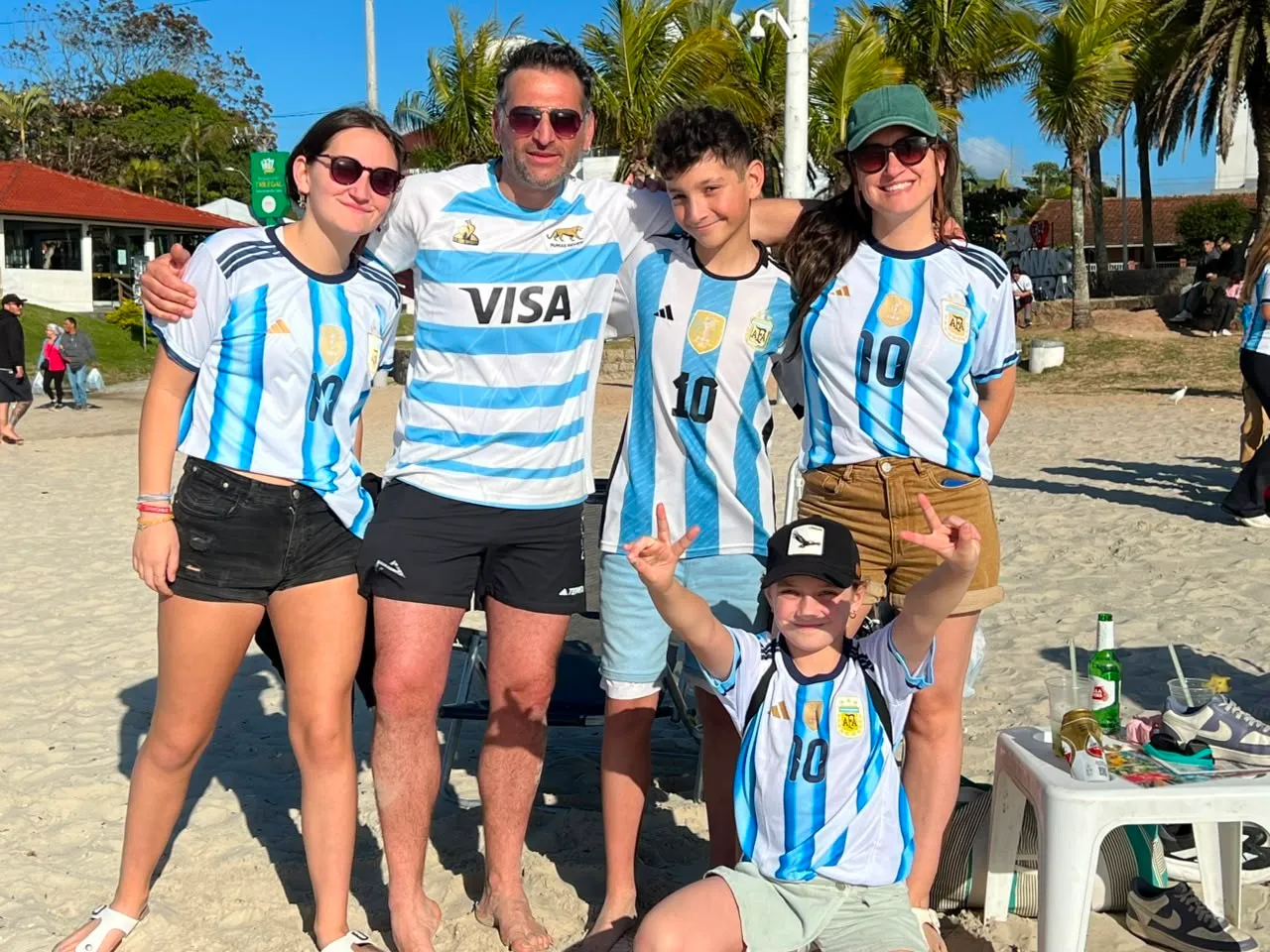 Argentinos lotam Canasvieiras