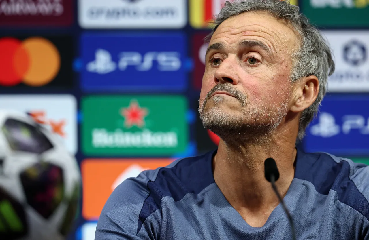 PSG busca tricampeonato contra Slovan Bratislava em estreia decisiva