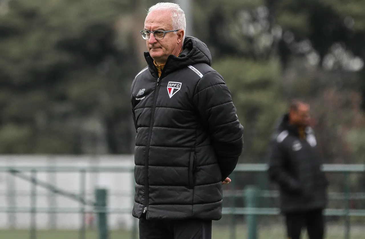 São Paulo enfrenta