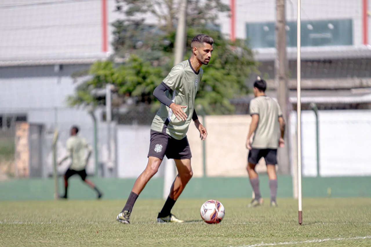 Jorginho deixa Figueirense após 4 jogos
