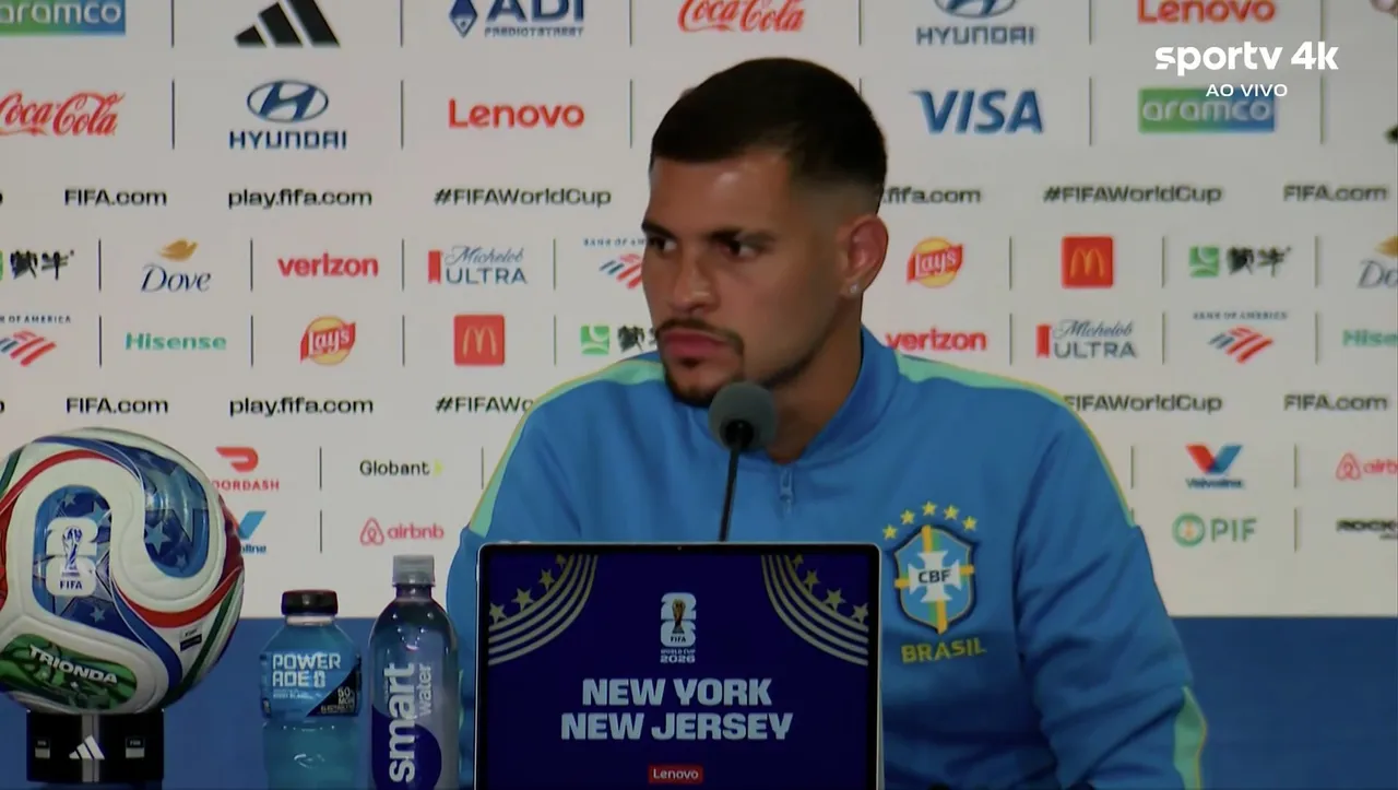 Bruno Guimarães rebate favoritismo