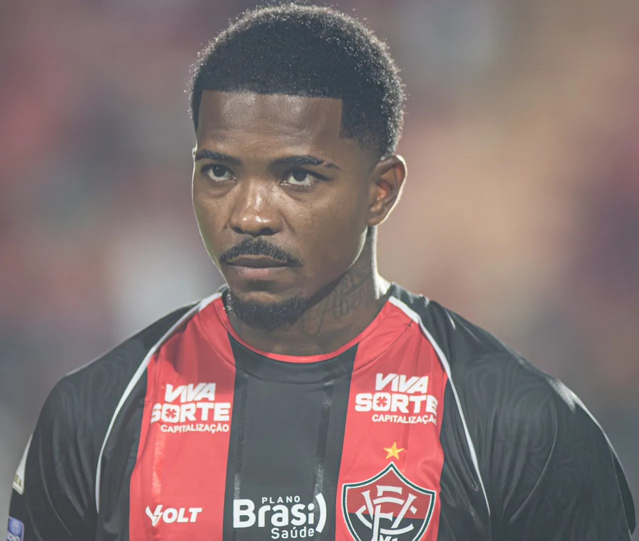 Vitória busca reação