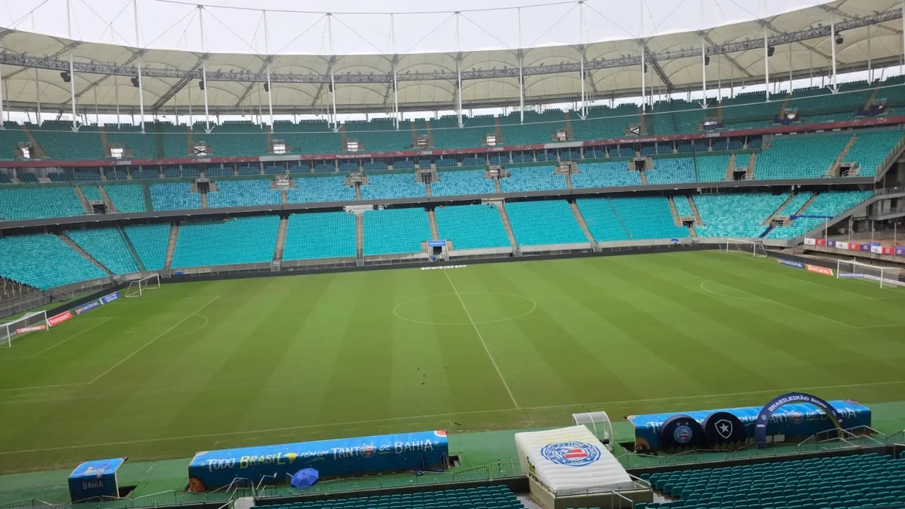Bahia enfrenta líder Corinthians